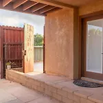 Cozy & Modern 1St-Fl Guest House
